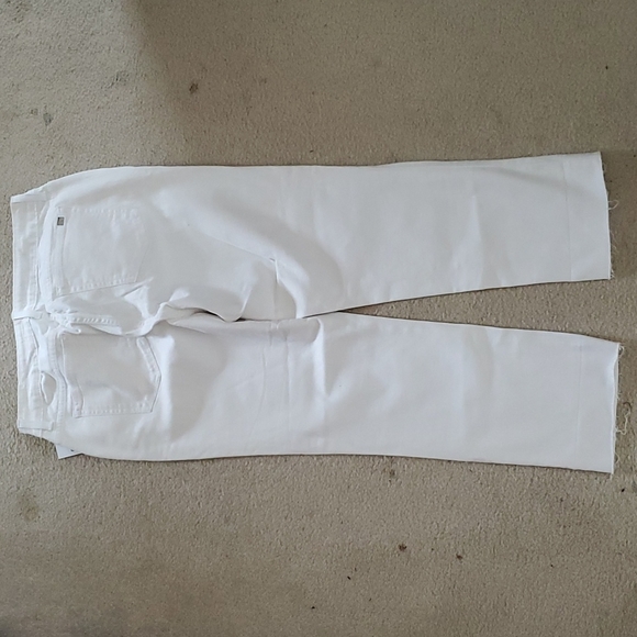 White denim capri/crop size 12 nwt - Picture 3 of 8